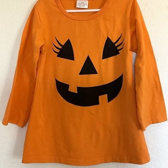PUMPKIN GIRLY EYELASH TOP - Picture 1 of 8